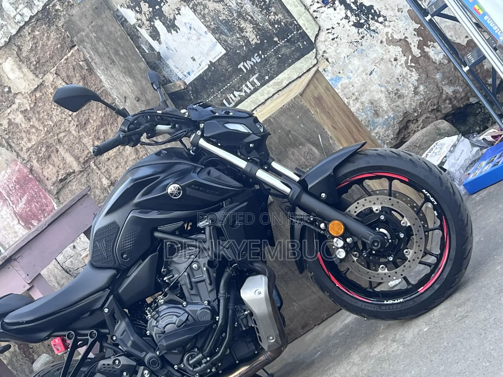 Yamaha 2025 Black