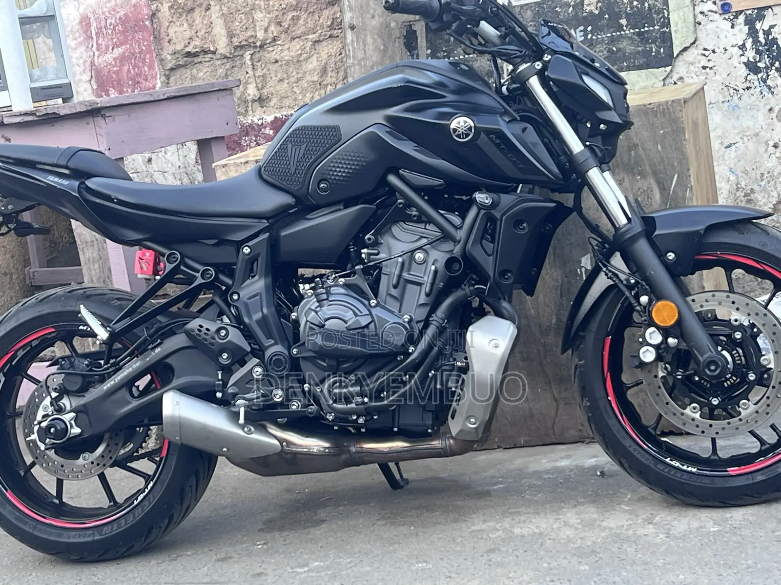 Yamaha 2025 Black