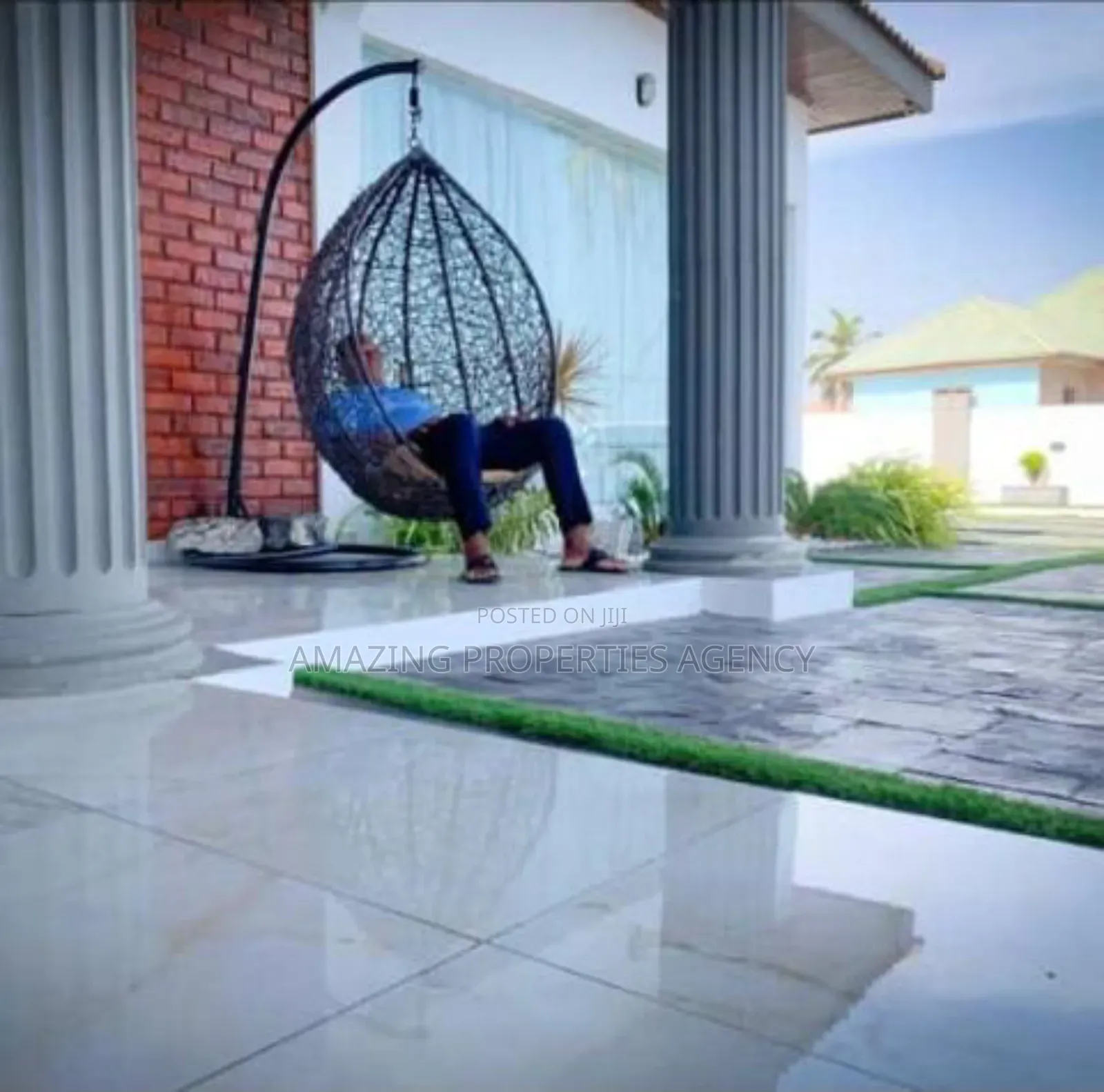 5bdrm House in Prampram for sale