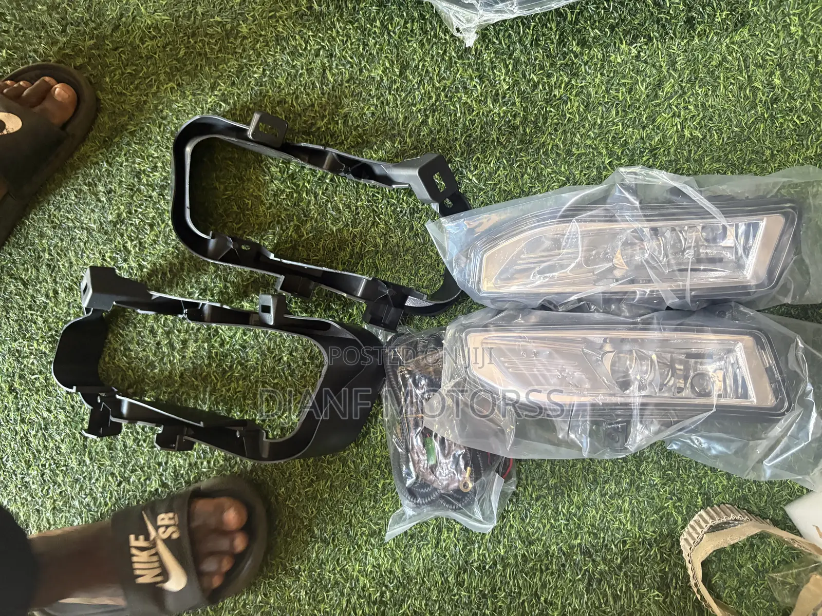 Nissan Kicks 2018 Fog Light and Seat Set