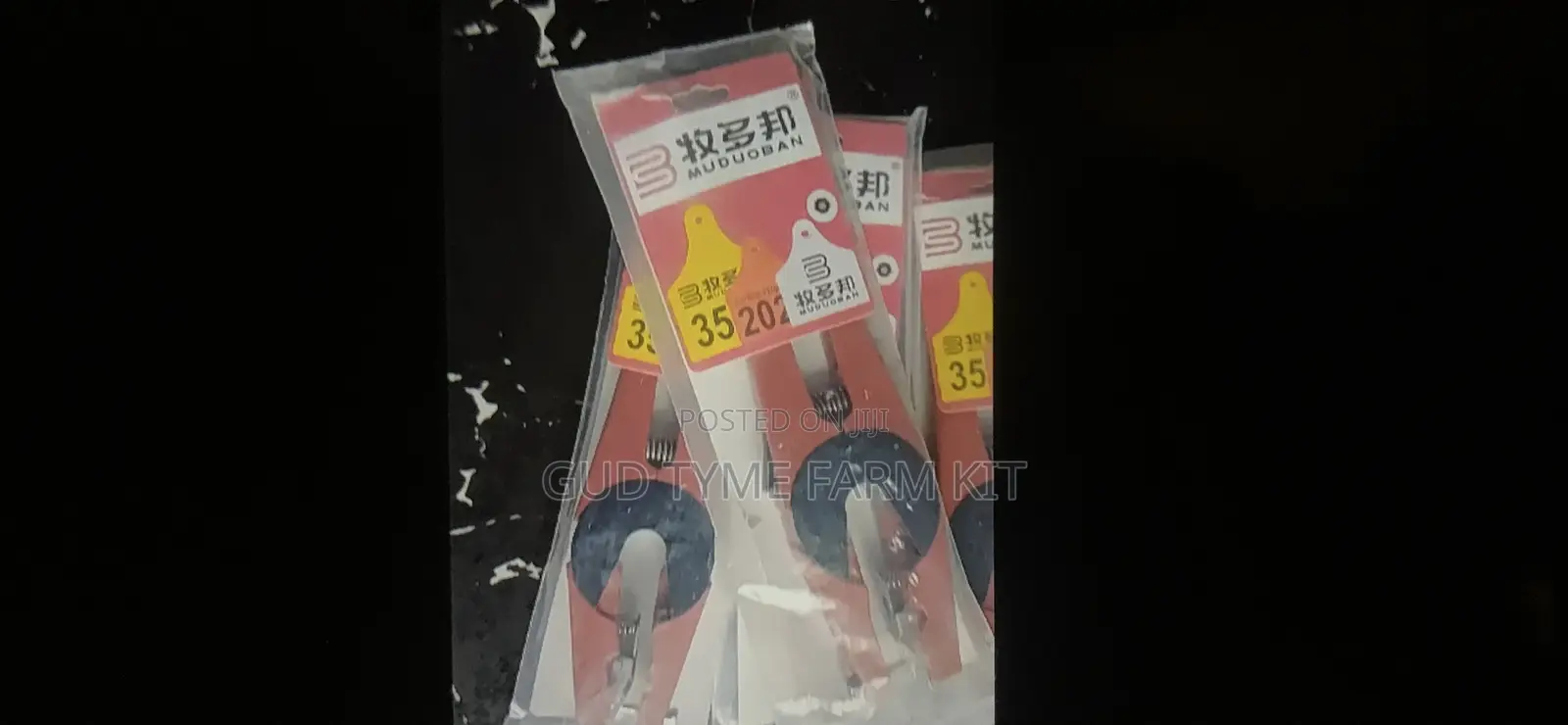 Ear Tag And Applicator