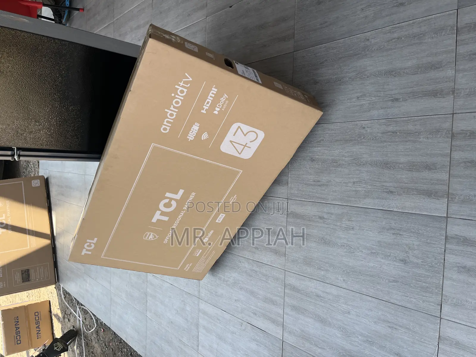 Most Unique TCL 43 Inch Hd Smart Screen Television.