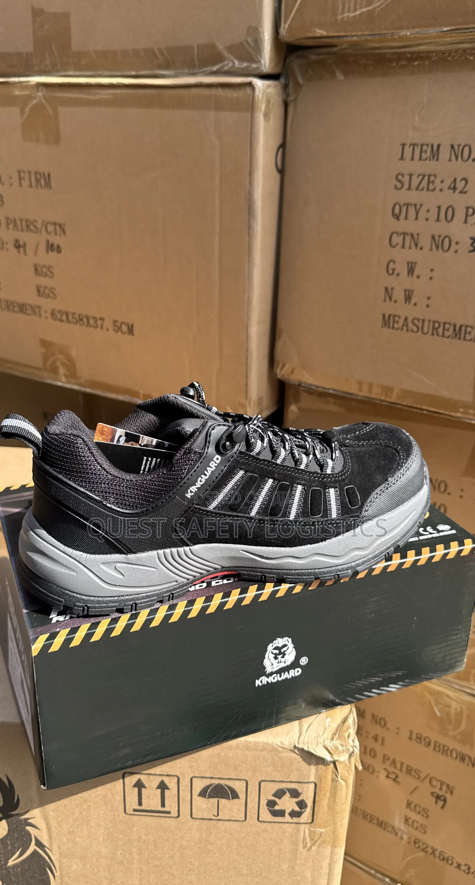 Secure Sneaker Safety Boot