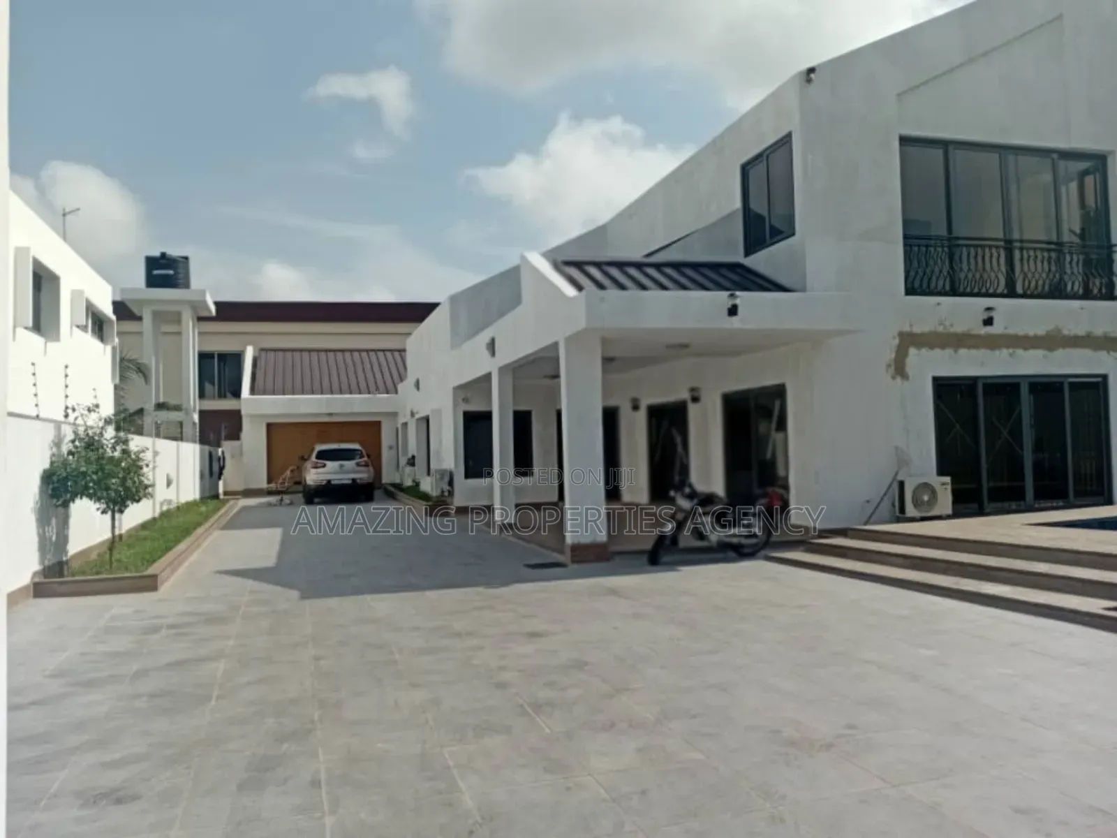4bdrm House in Airport Residential Area for rent