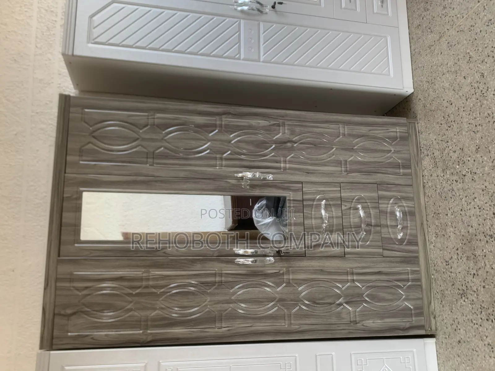 Foreign Wardrobe Three in One ( 3 in 1)