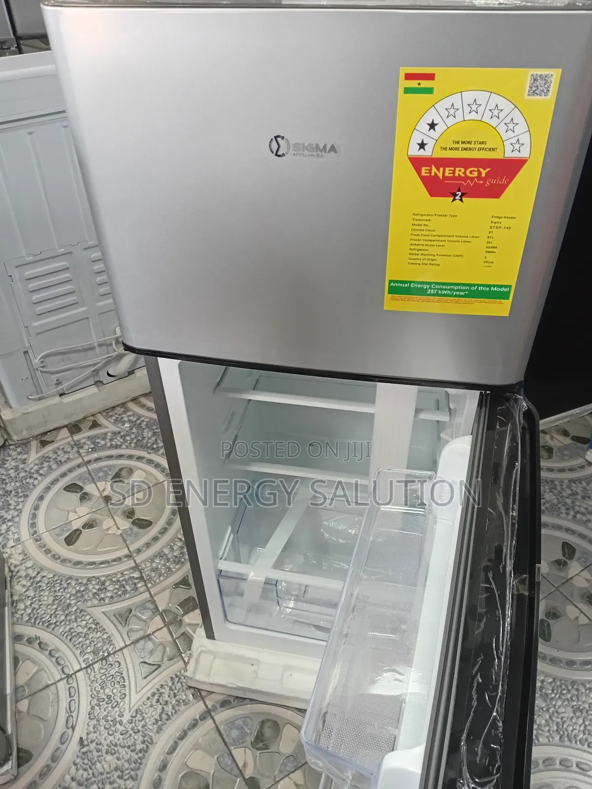 Attentive Sigma 2 Stars Fridge Freezer Sigma 113 Litres