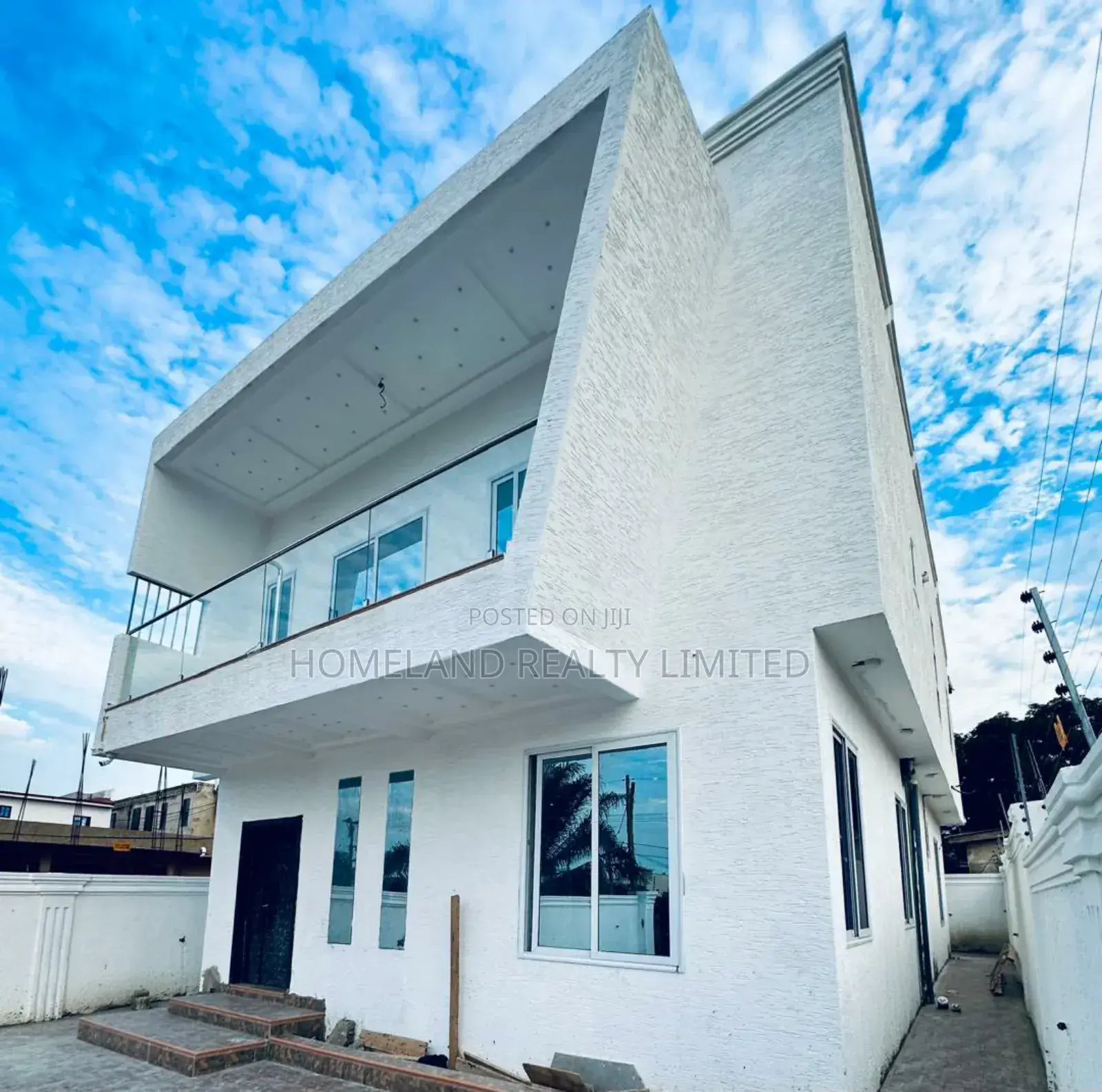 4bdrm Duplex in Botwe Star-Bite for sale