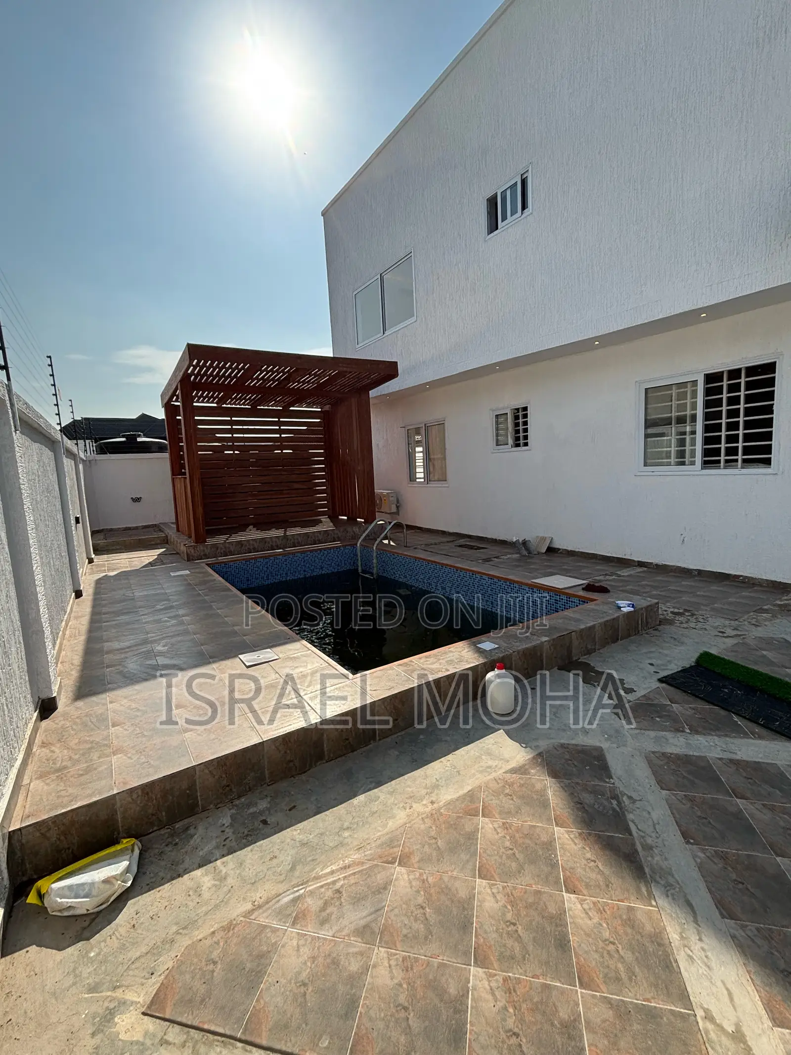 Executive Duplex Five Bedroom’S House for Sale