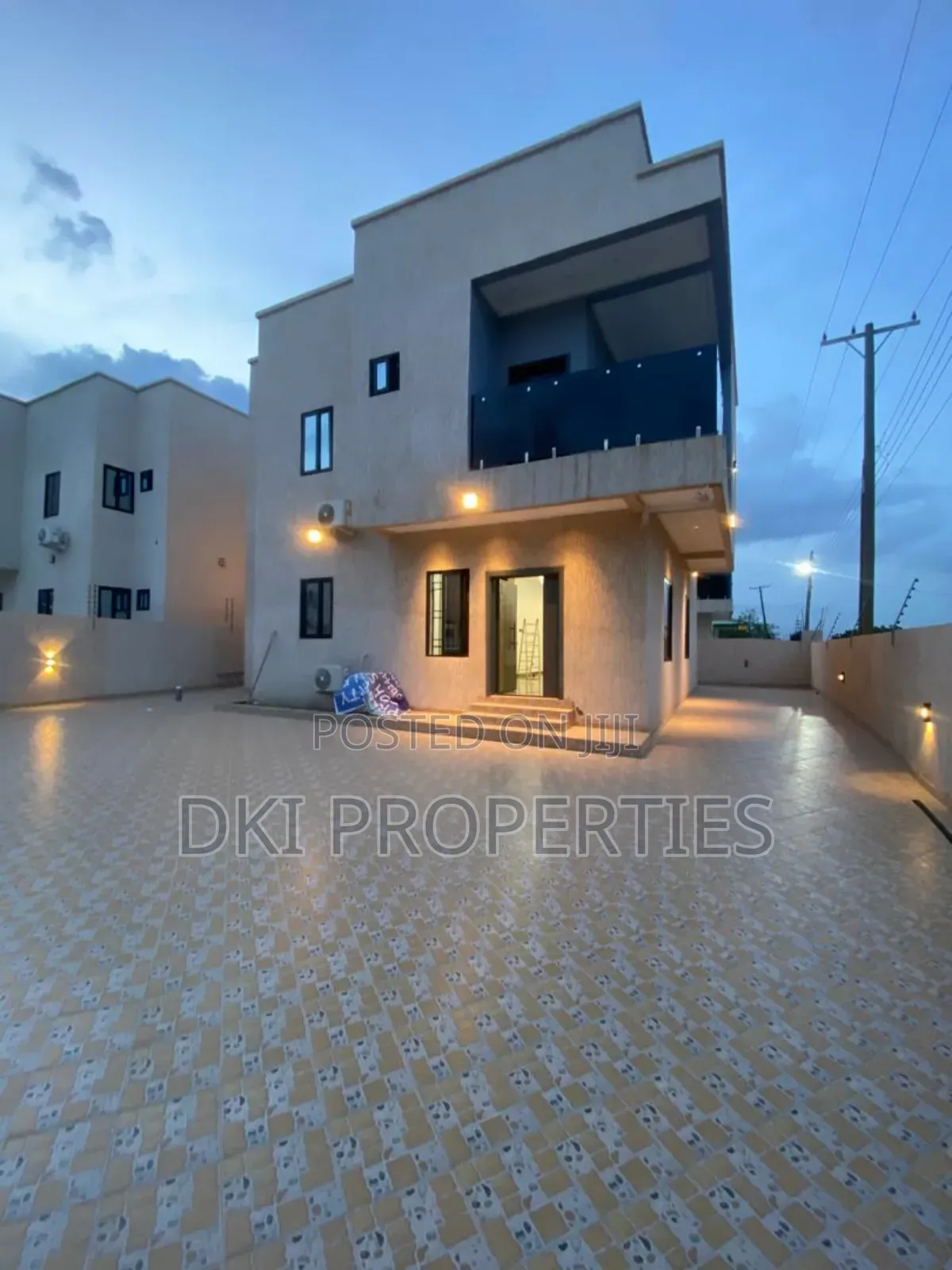 4bdrm House in Dki Properties, East Legon for sale