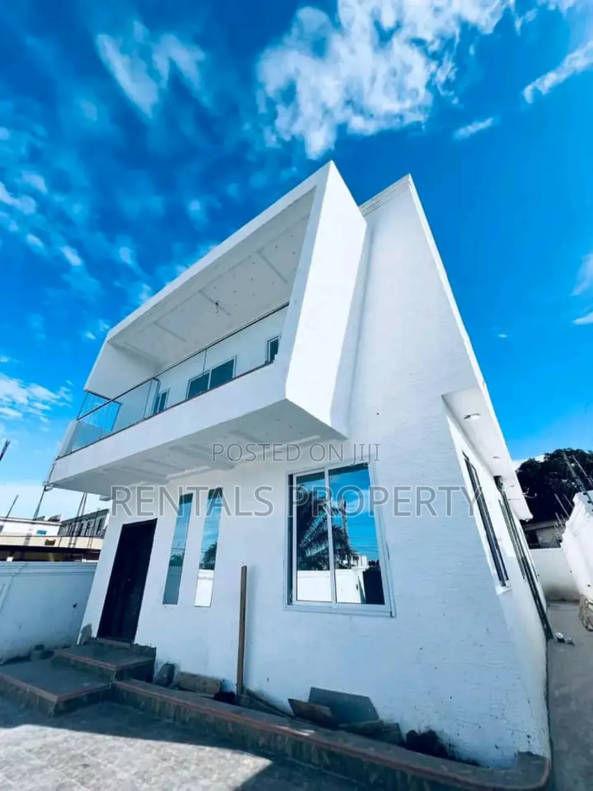 4bdrm Duplex in Ashaley Botwe for sale