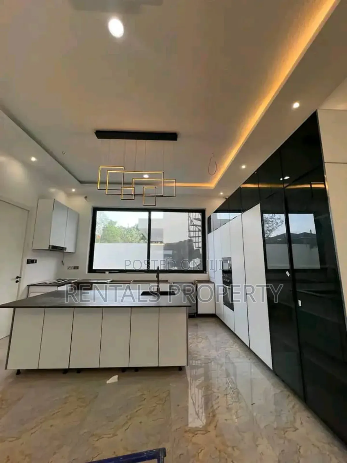 4bdrm Duplex in Ashaley Botwe for sale
