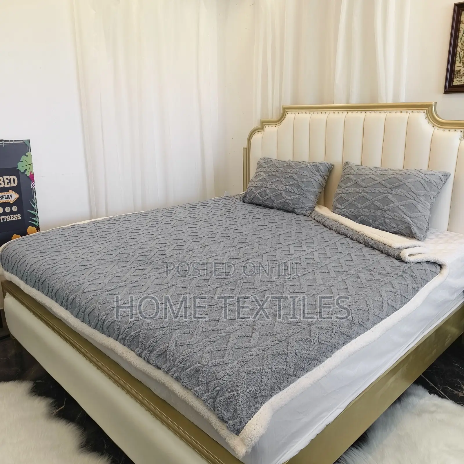 Original Reversible Sherpa Blanket With 2 Pillow Cases
