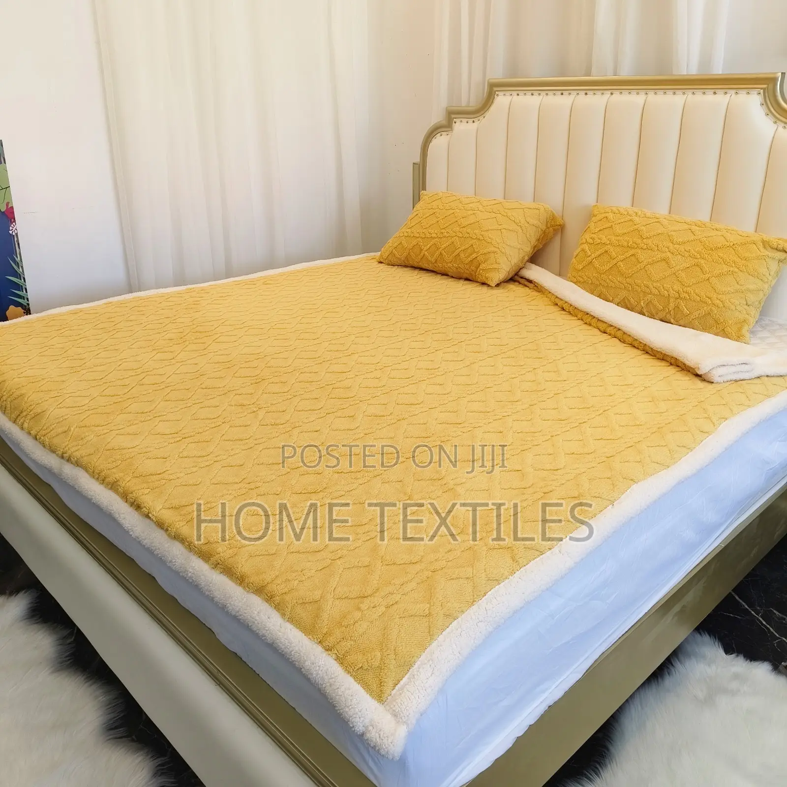 Yellow Sherpa Reversible Blanket With 2 Pillow Cases