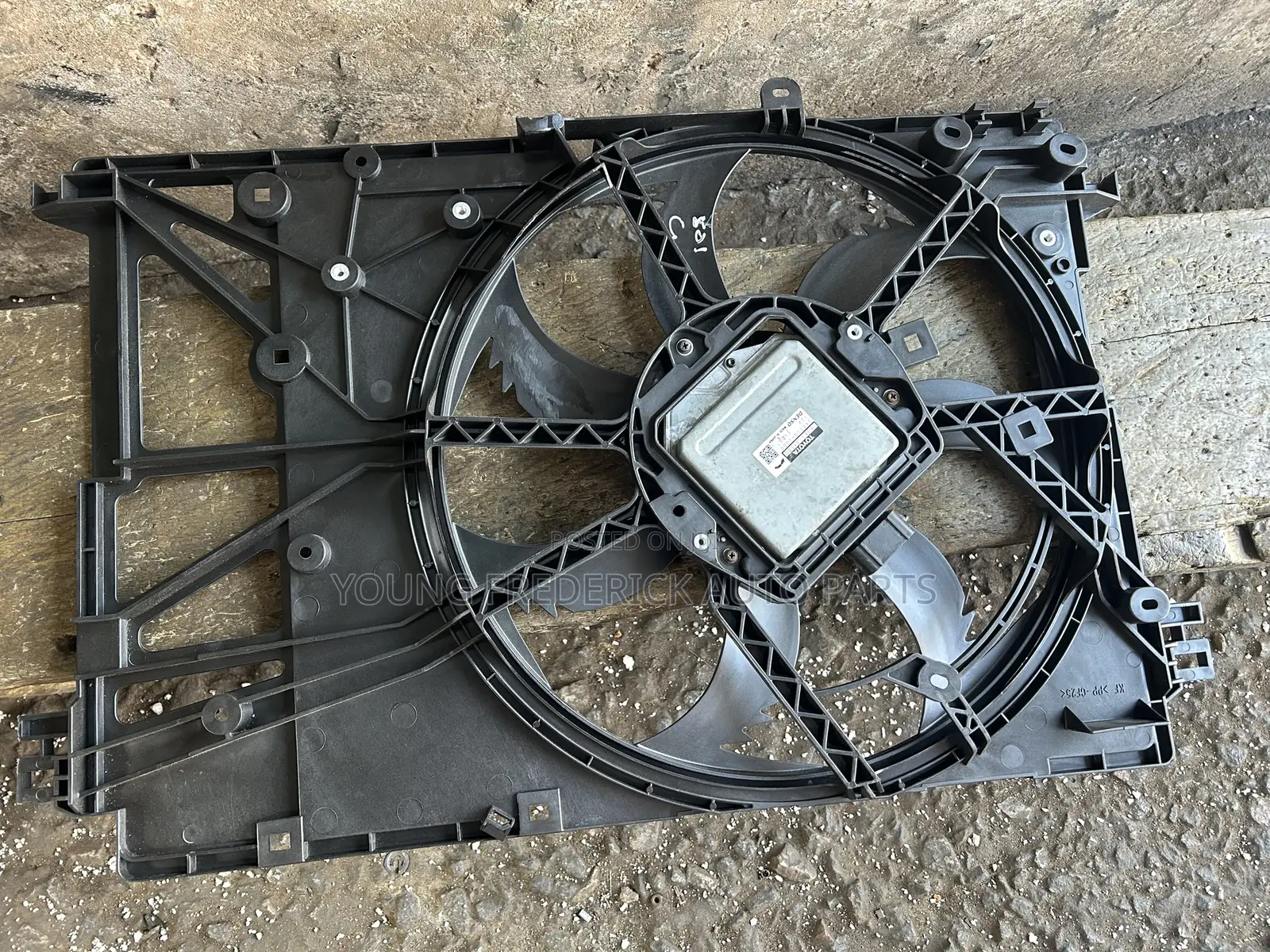 Toyota Rav 4/Camry 2019 2020 Radiator Fan