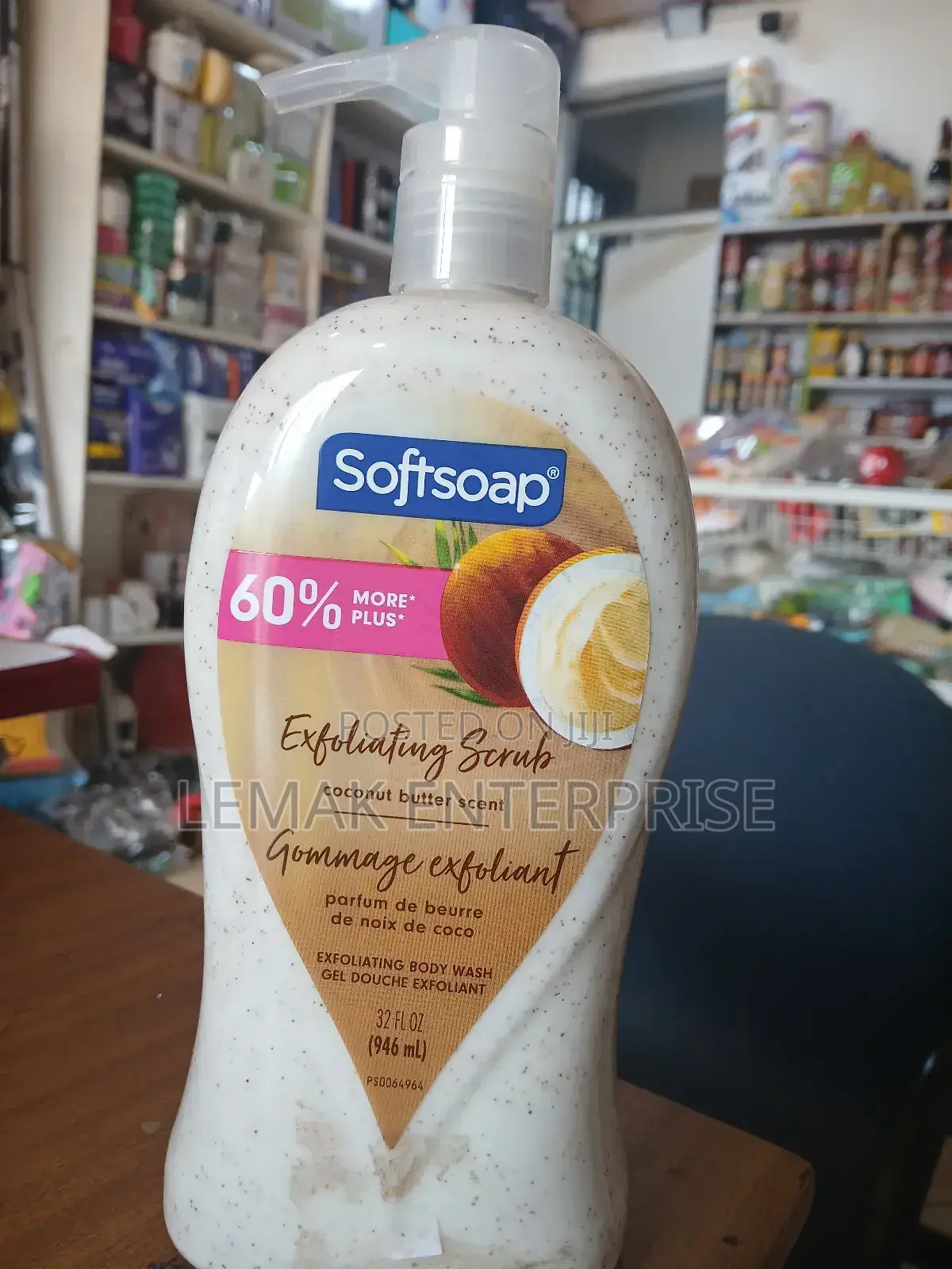 Softsoap Exfoliating Body Wash Scrub Coconut Butter