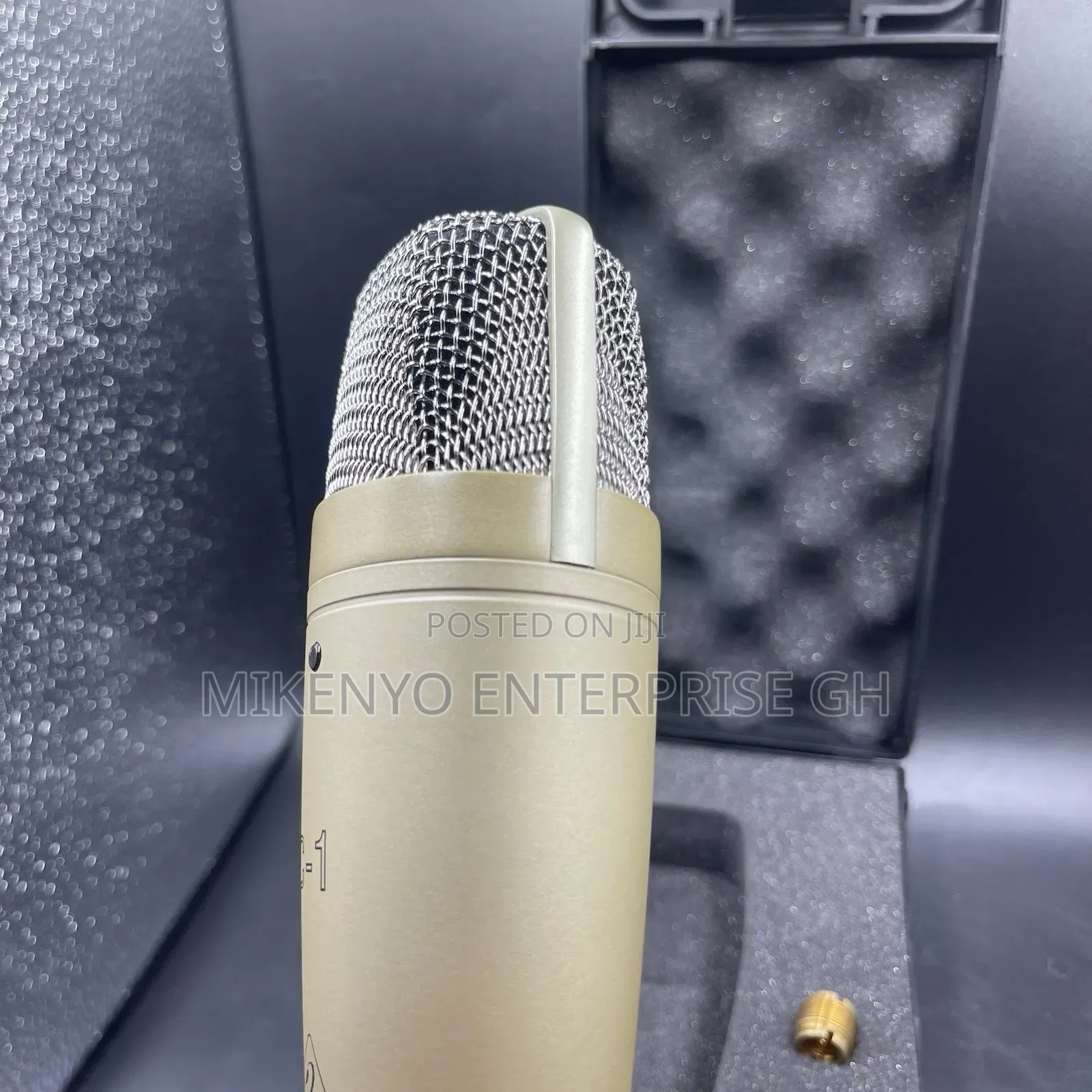 Behringer C-1 Studio Microphone Condenser