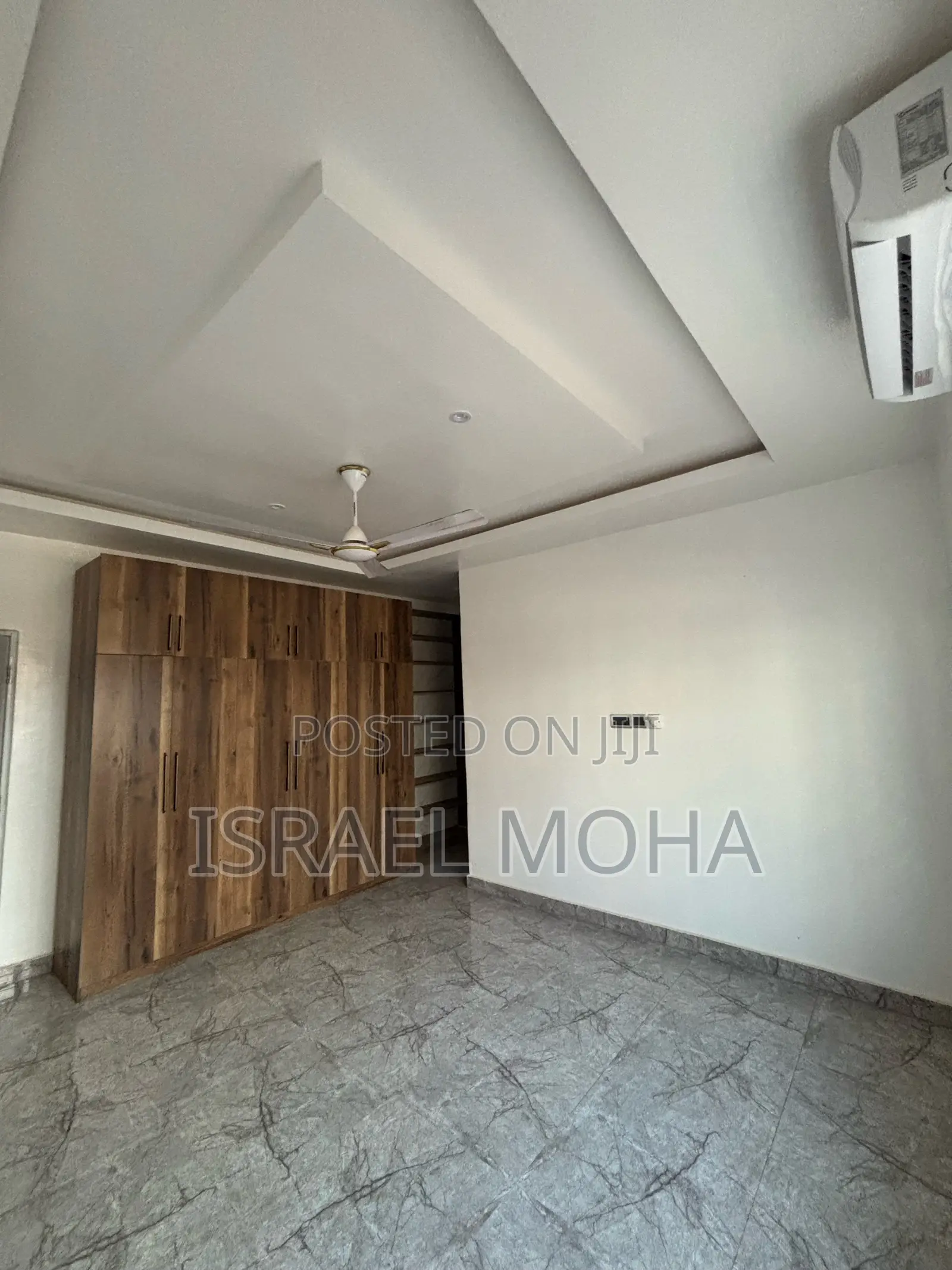 Executive 3 Bedrooms House for Sale