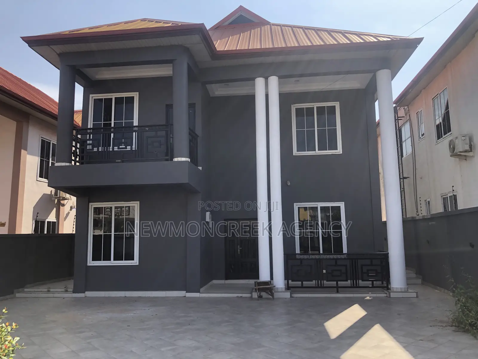 4bdrm Duplex in Lakeside Estates, Accra Metropolitan for rent