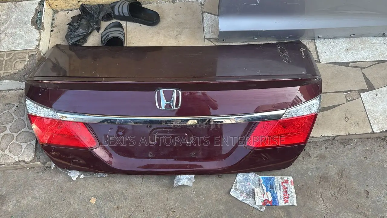 Honda Accord 2013-2015 Booth / Trunk Available