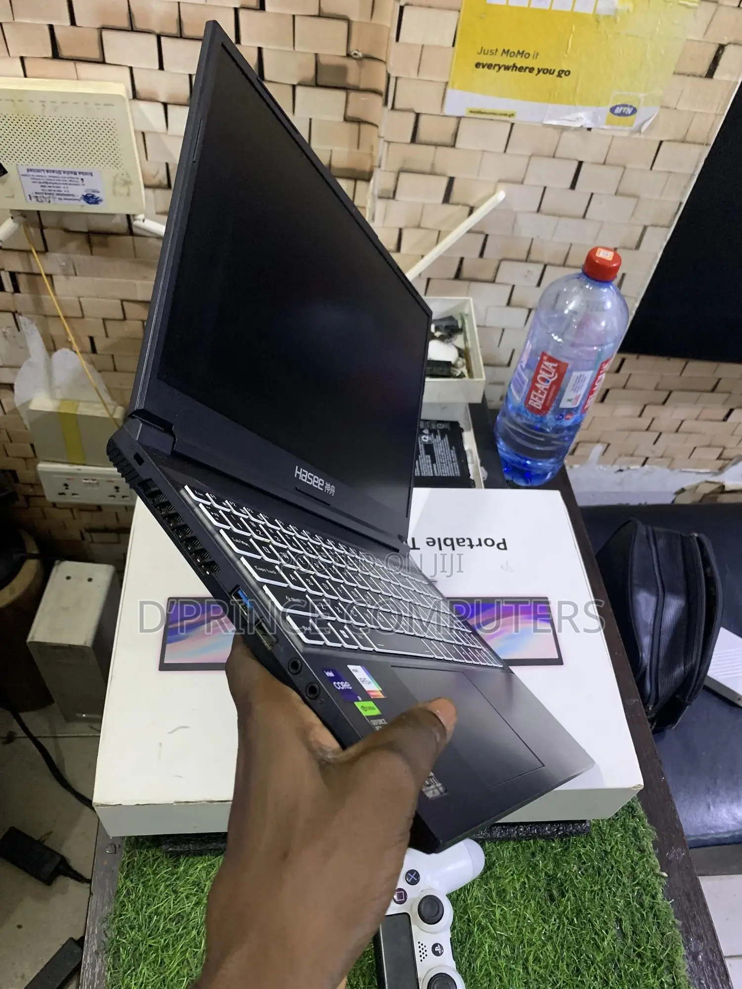 Laptop Hasee D660 16GB Intel Core I9 SSD 1T