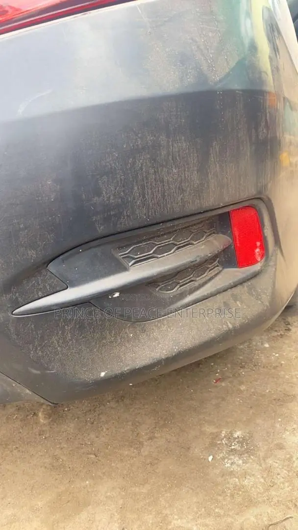 Civic 2016 2022 Back Bumper Reflector Cover ( No Reflector )