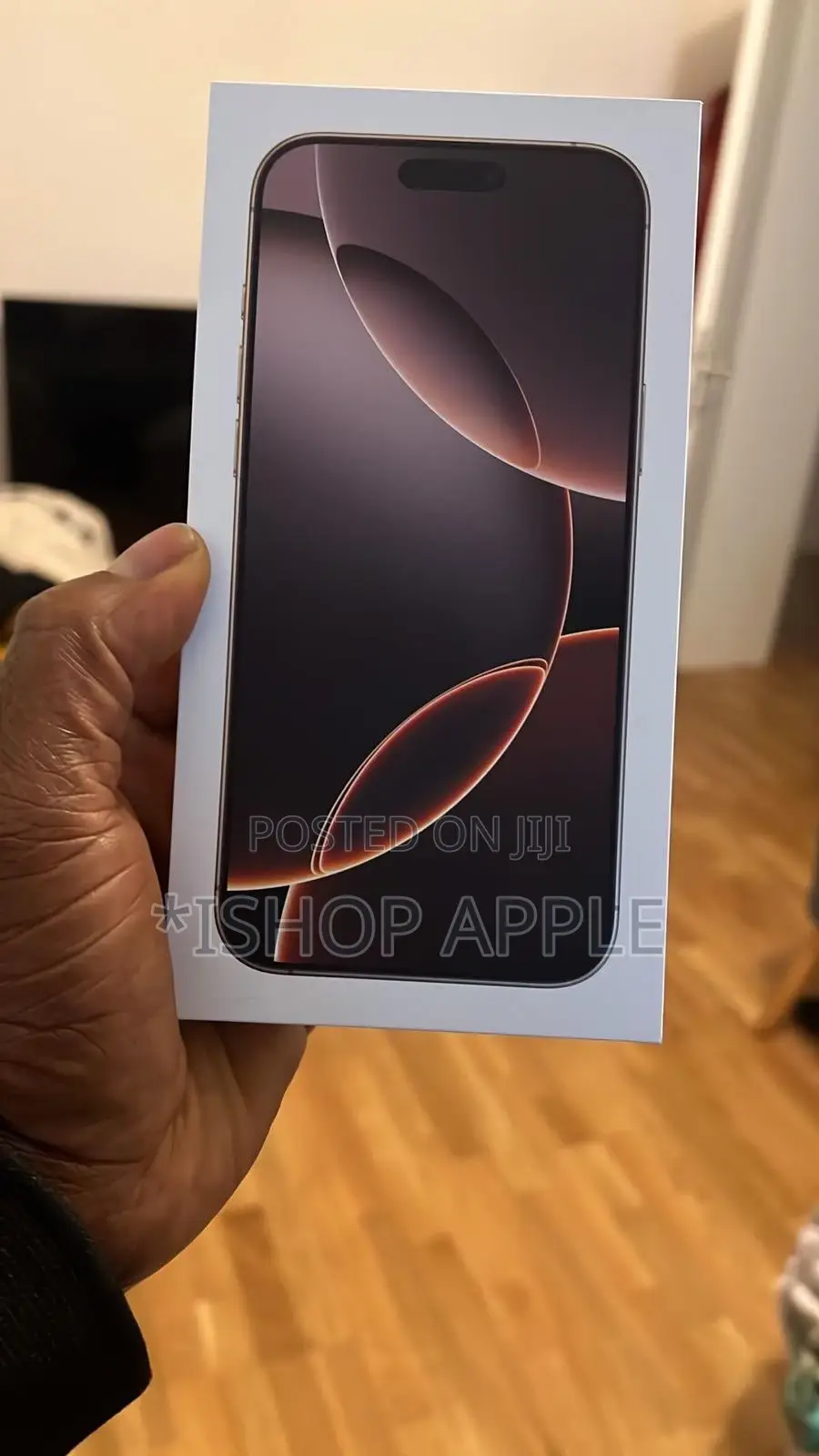 New Apple iPhone 16 Pro Max 256 GB Gold