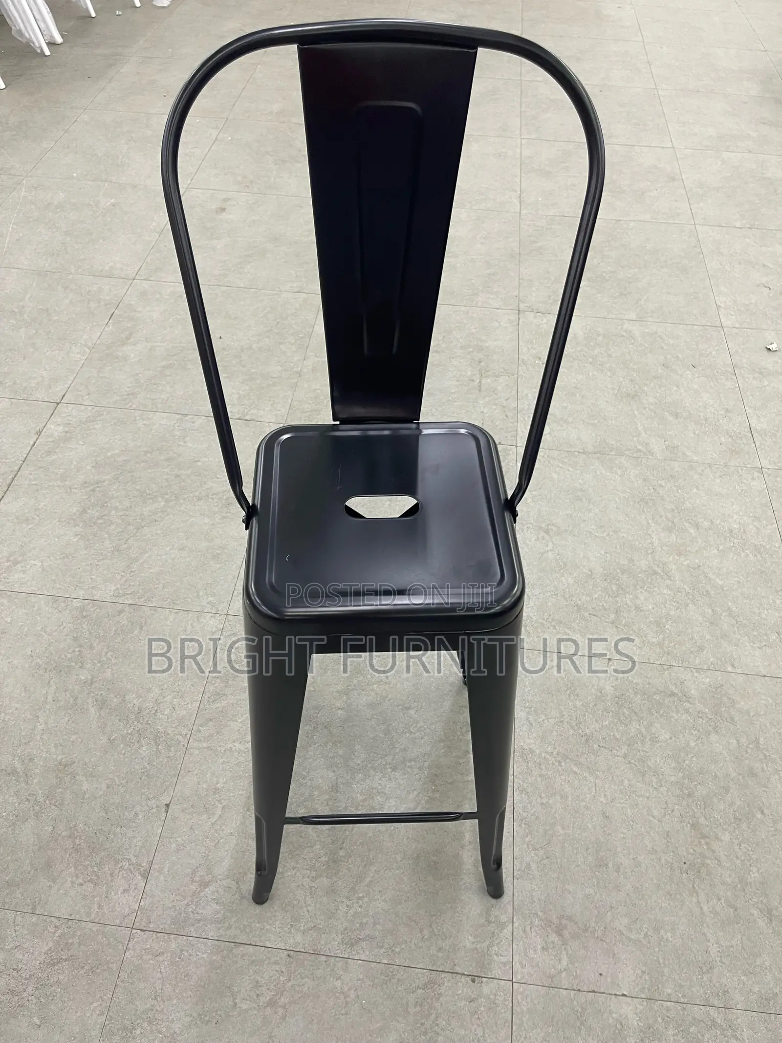 High Quality Unique Bar Table With Two(2) Bar Stools