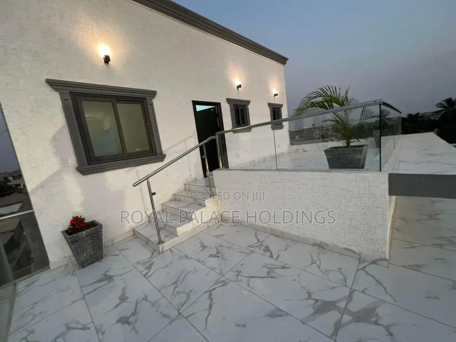 5bdrm House in Achimota for sale