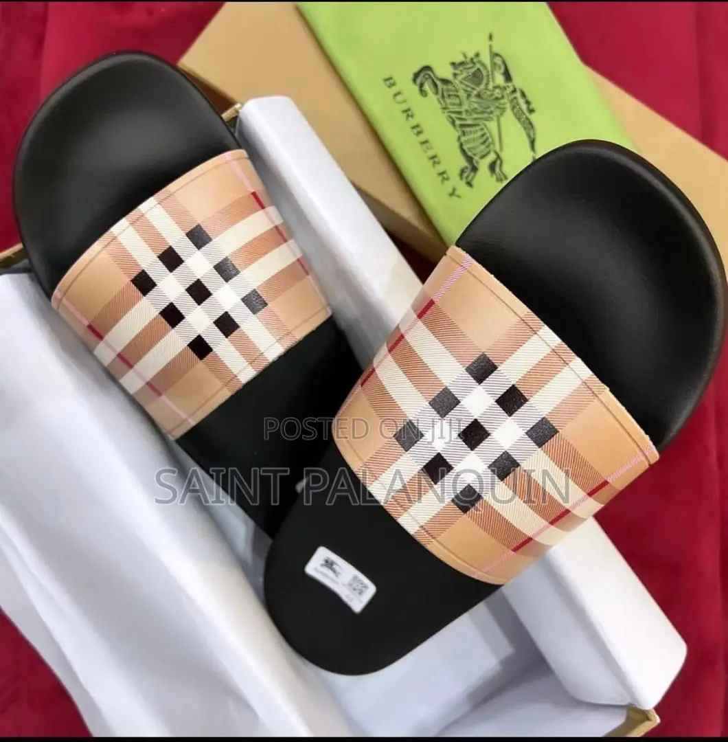 Burberry Comfy Slides
