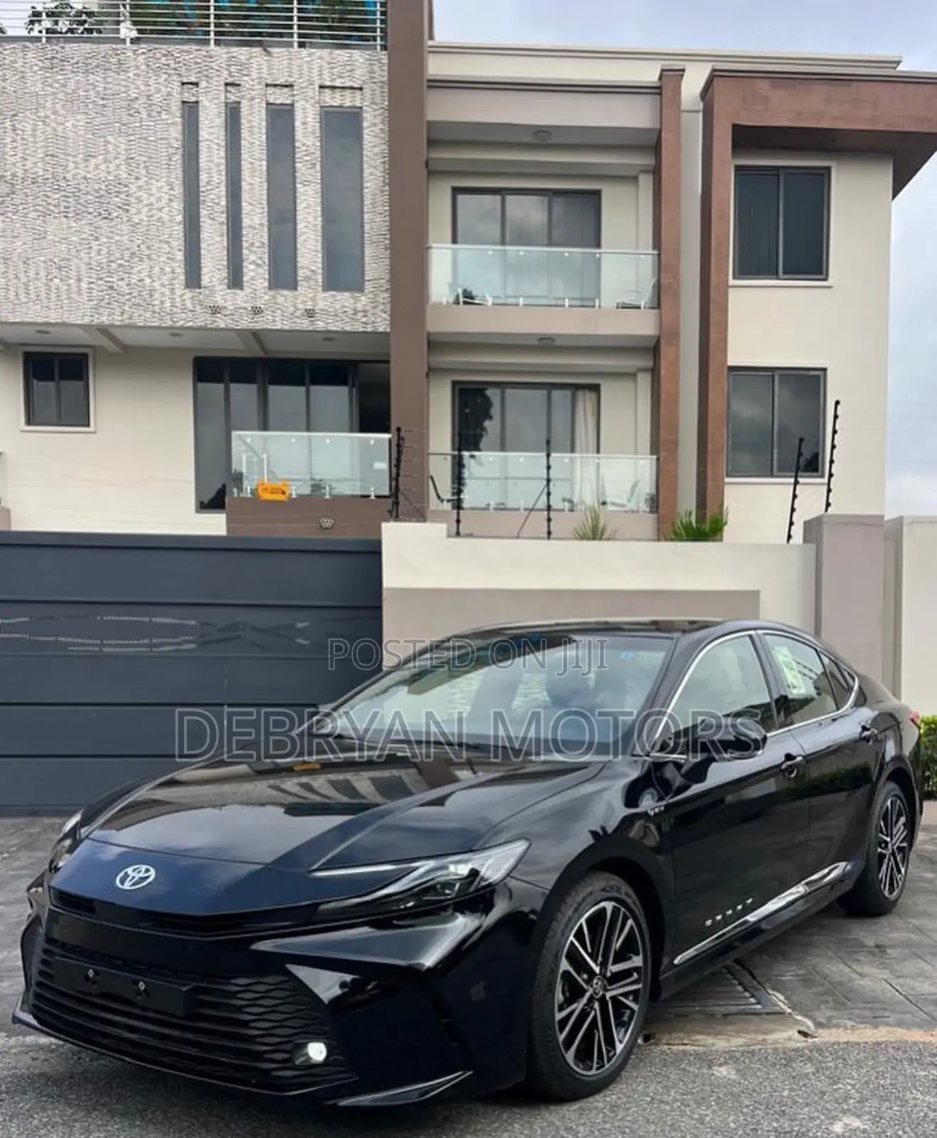 Toyota Camry LE 2025 Black