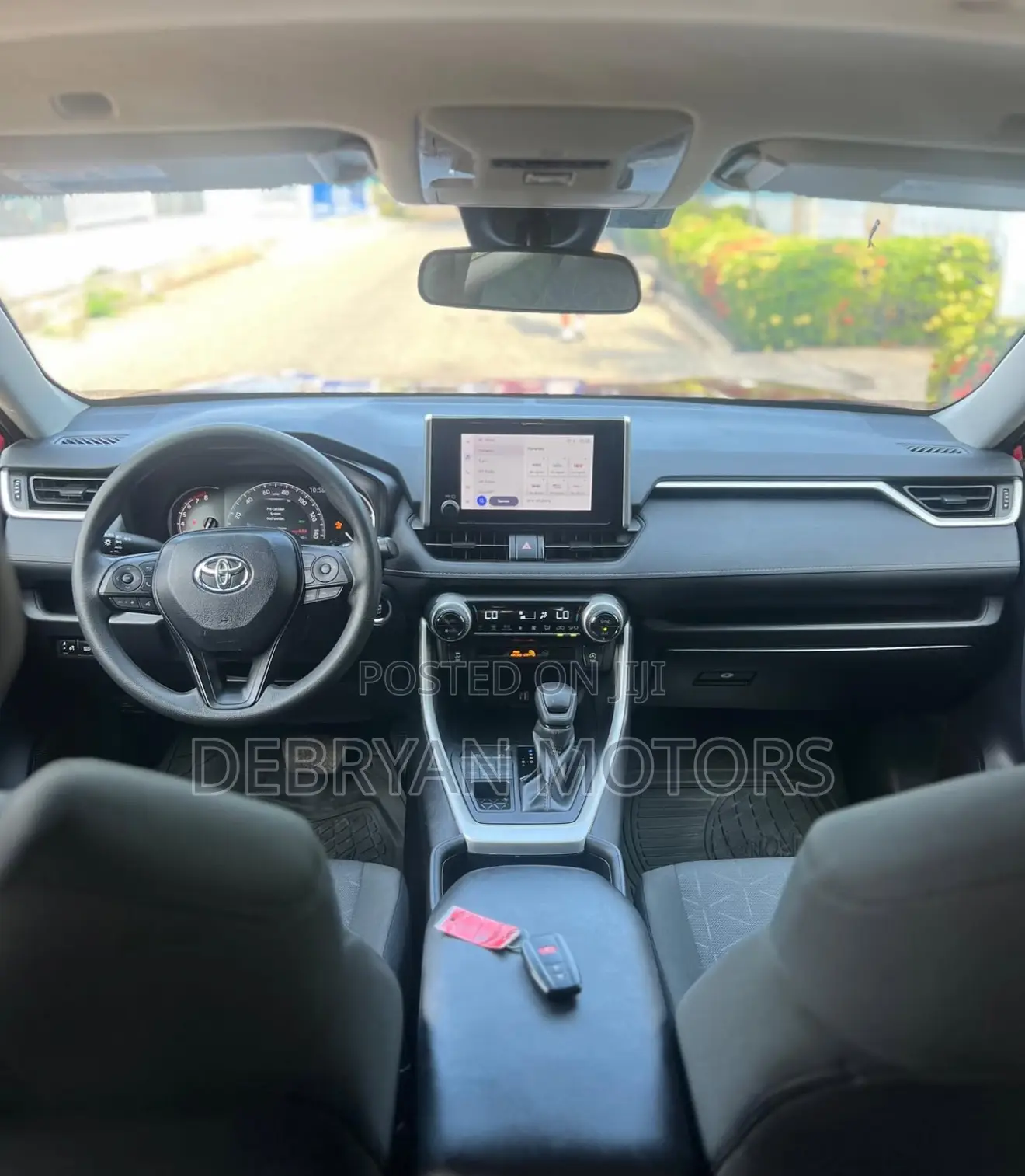 Toyota RAV4 XLE AWD 2024 Red