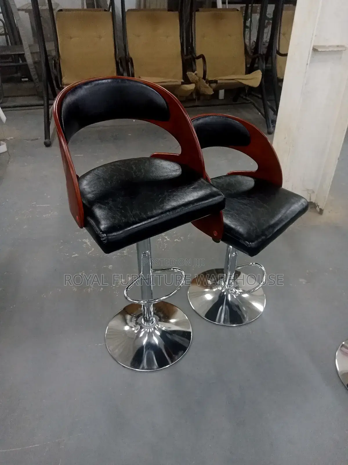 360 Turnable Bar Chair