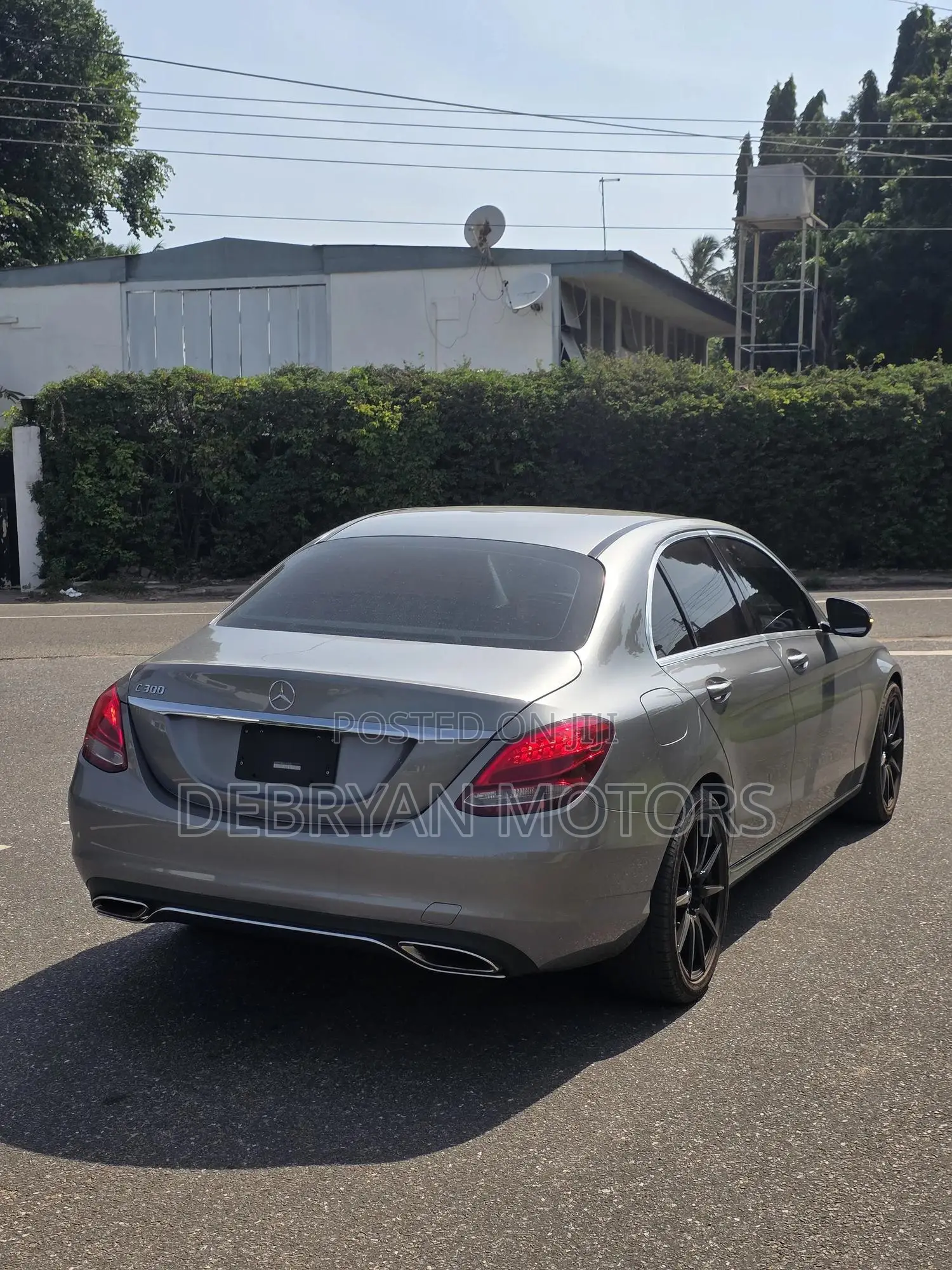 Mercedes-Benz C300 Base Sedan RWD (2.0L 4cyl 7A) 2016 Gray