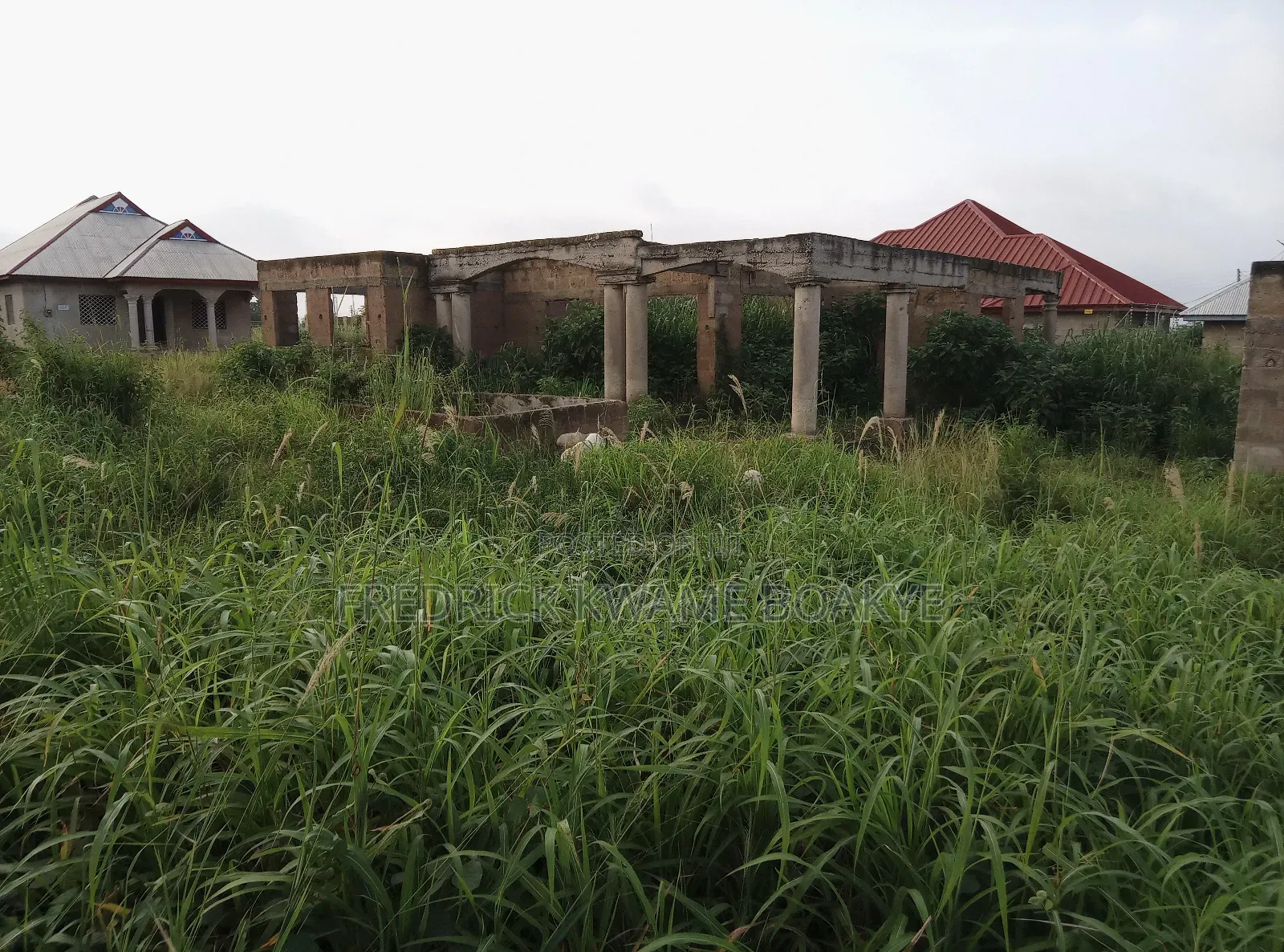 4bdrm House in 4 Bedrooms House For, Kumasi Metropolitan for sale