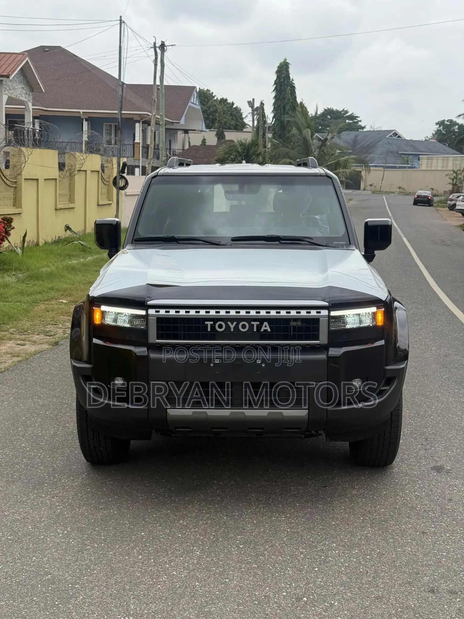 New Toyota Land Cruiser Prado 2.7 2024 Black