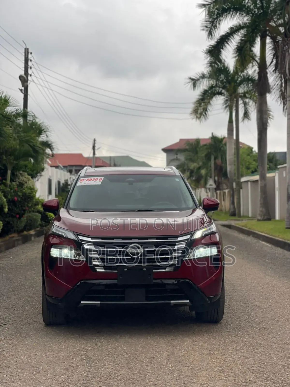 Nissan Rogue Platinum 2024 Red