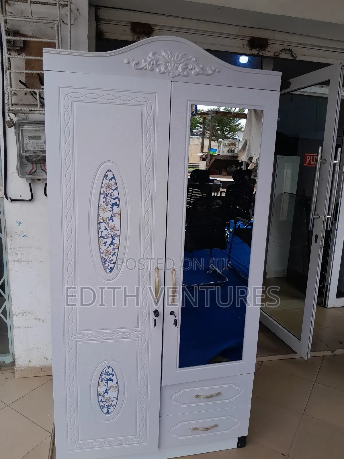 Dress  Wardrobe