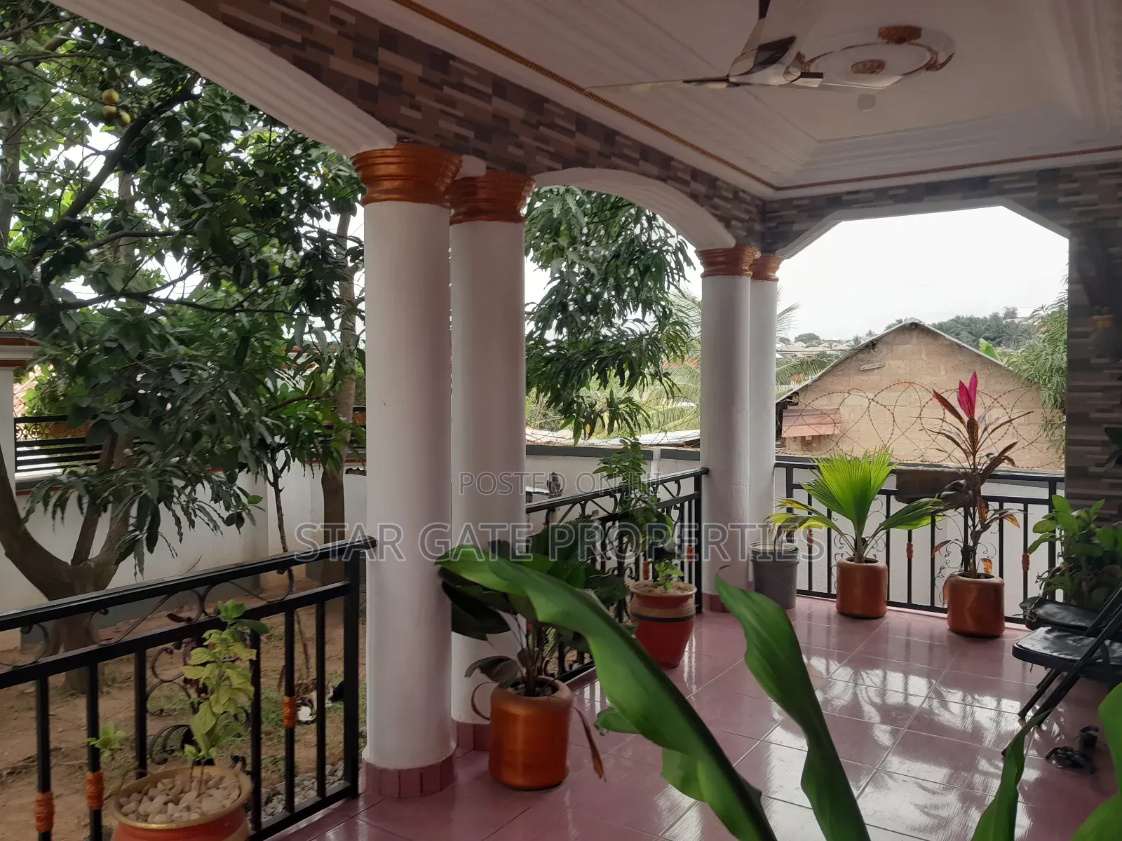4bdrm House in Buoho Sasa, Kumasi Metropolitan for sale
