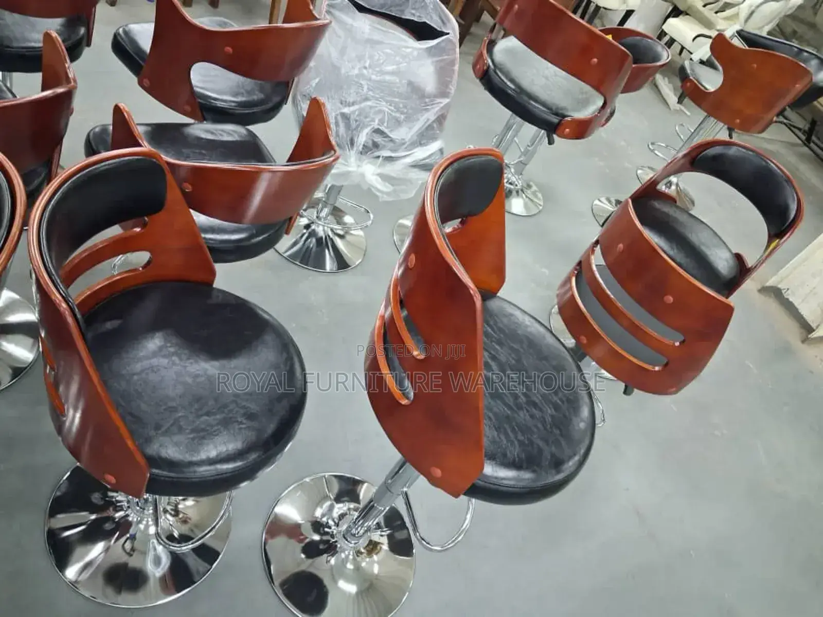 360 Turnable Bar Chair