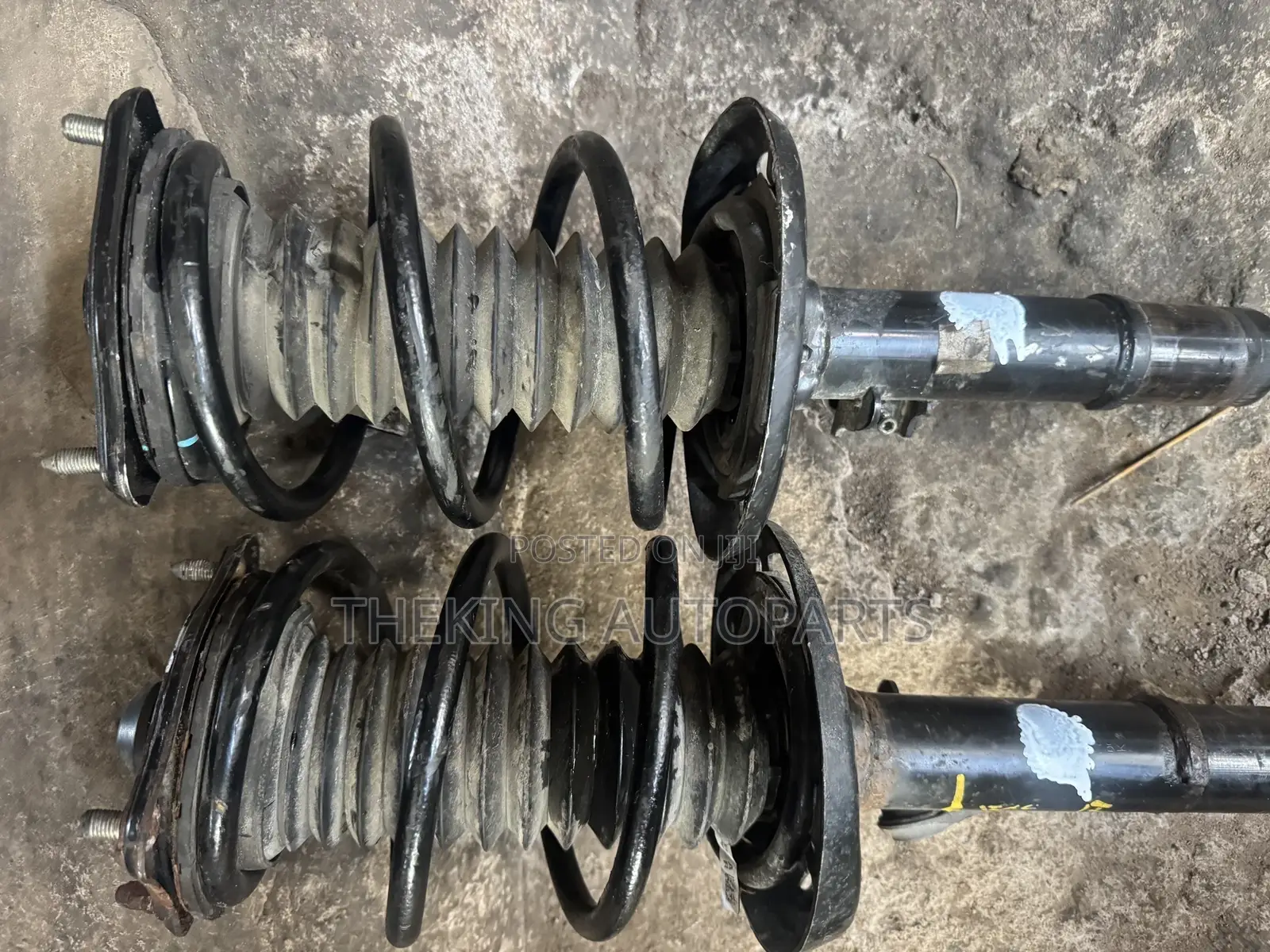 Honda Civic 2017 Front Shocks.