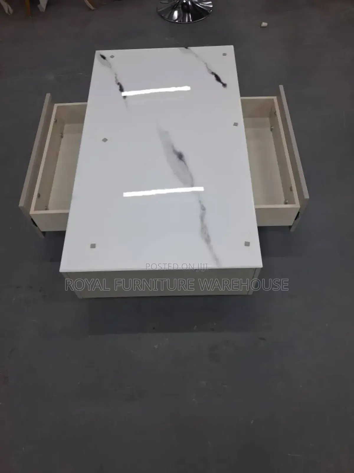 Living Room Luxurious Center Table