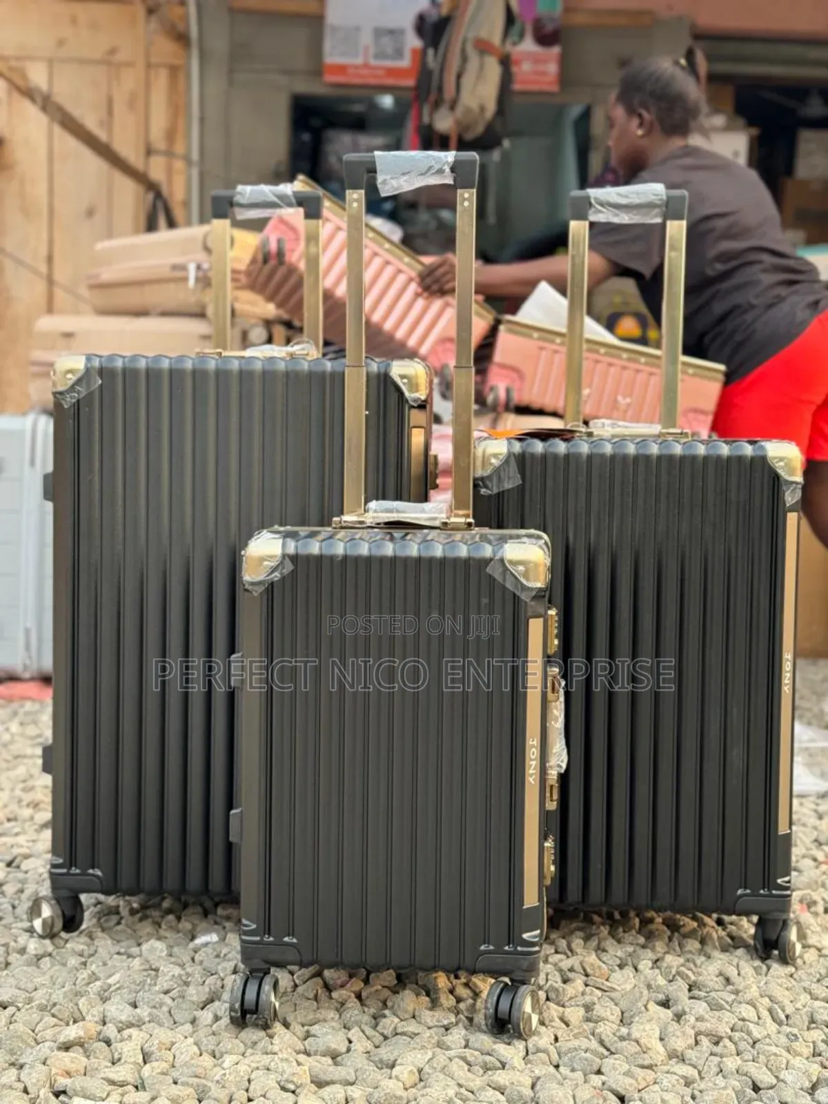 New Arrival | 3-in-1 Luxury Hard Shell Luggage Set 