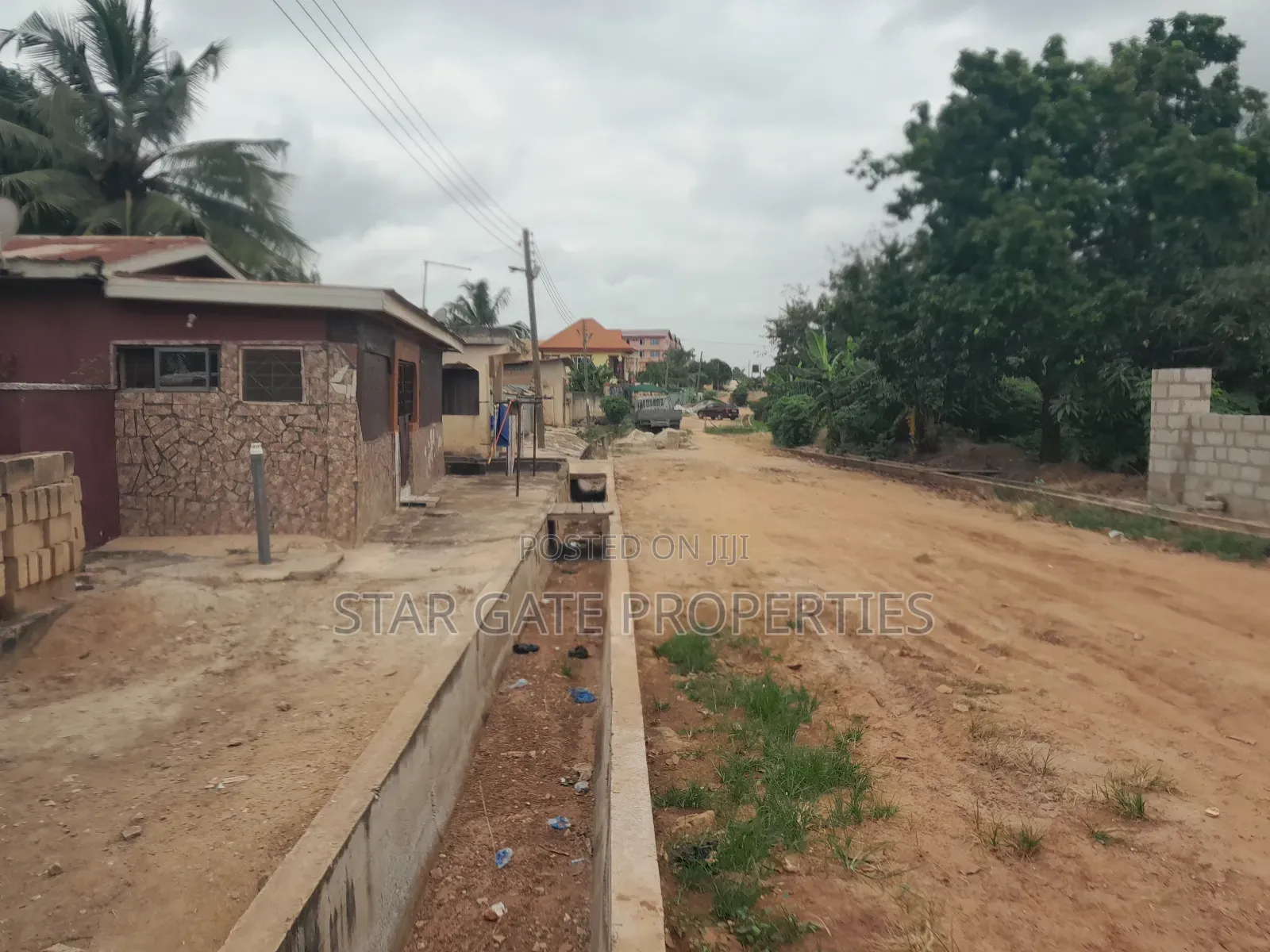 Plot for Sale at Atonsu Esreso ( 120*100) Fully Fence Walled