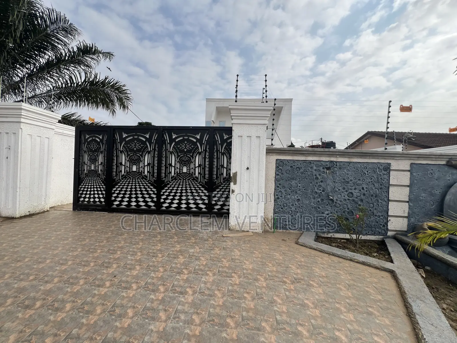4bdrm House in Charclem Ventures, Ashaley Botwe for sale