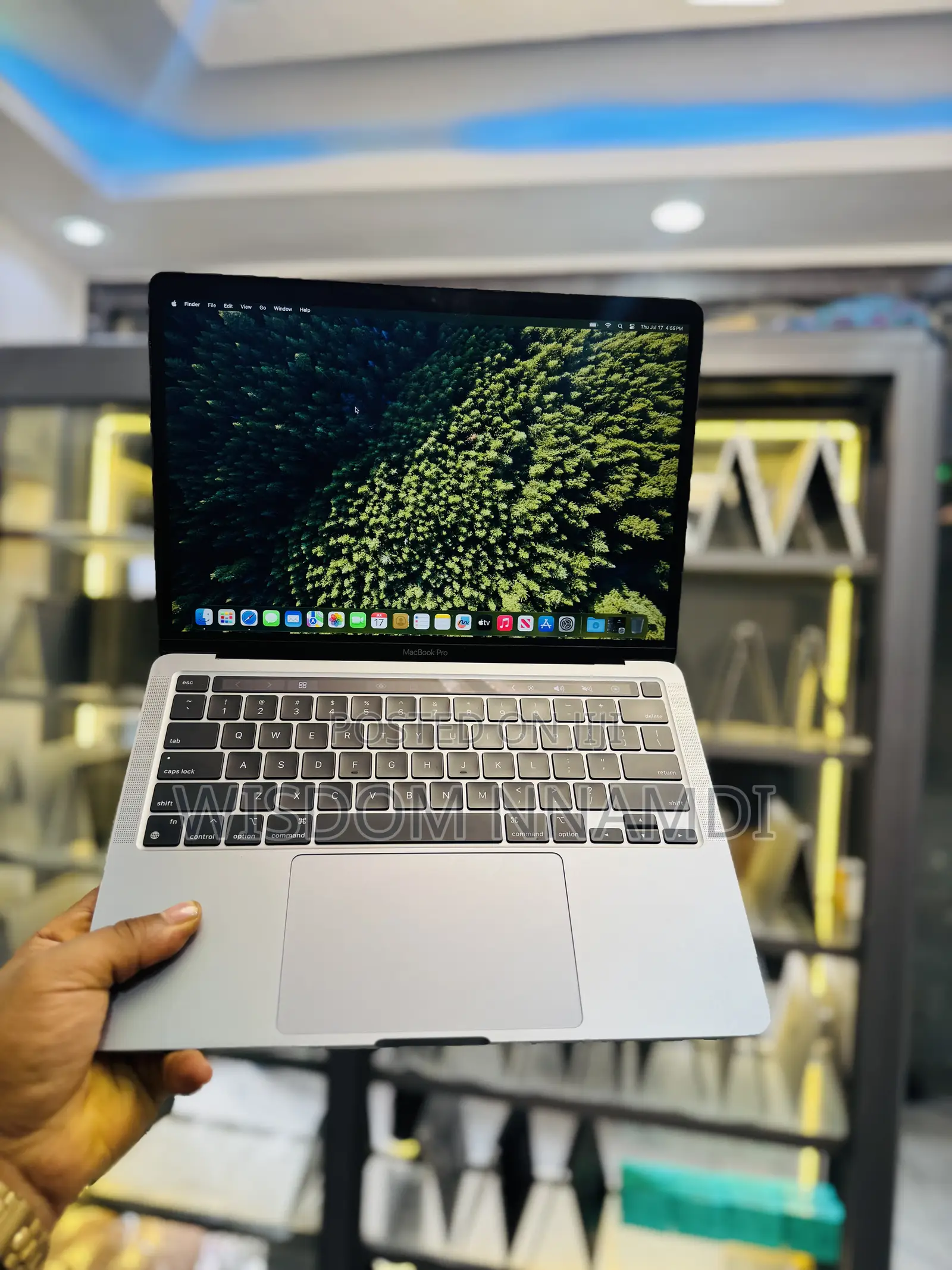 Laptop Apple MacBook Pro 2022 M2 8GB Apple M2 SSD 256GB