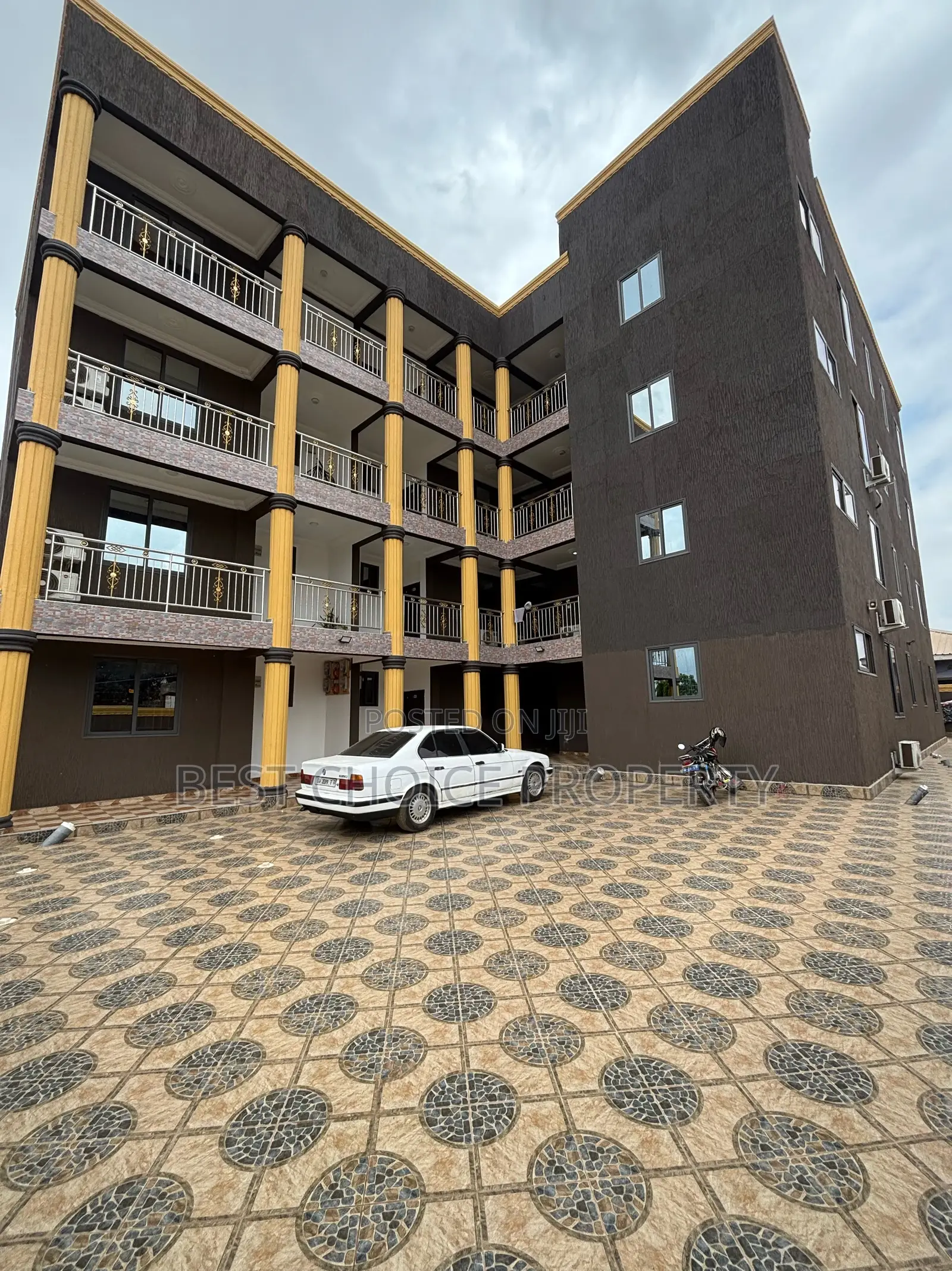 Chamber and Hall Sc Adenta