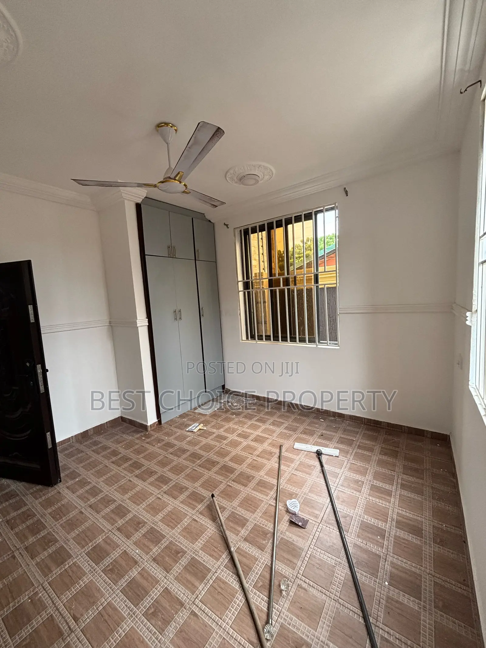 Chamber and Hall Sc Adenta