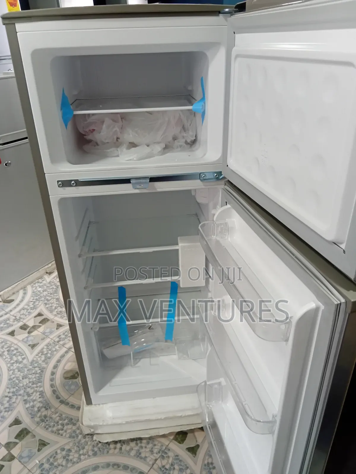 Amiable 117l Roch RFR-140t-B Fridge Freezer Energy Set