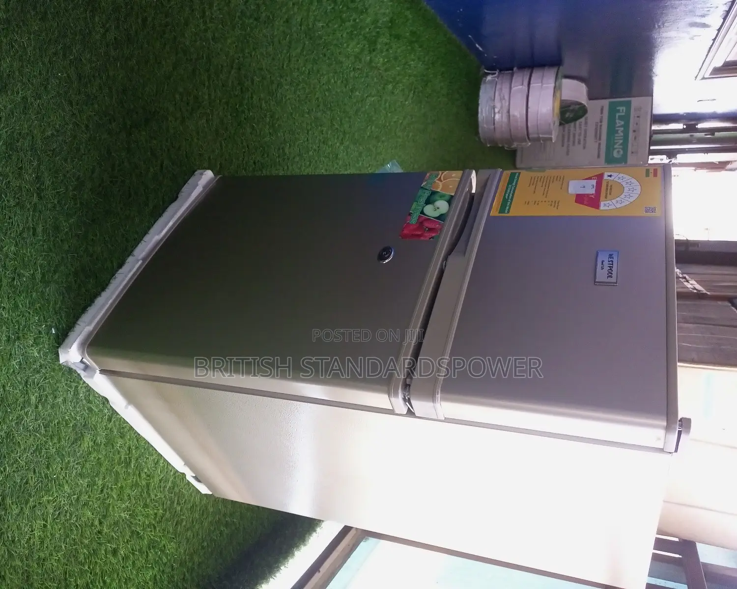 Sleek 80l Double Door Top Freezer Fridge 2 Shelves Fridge