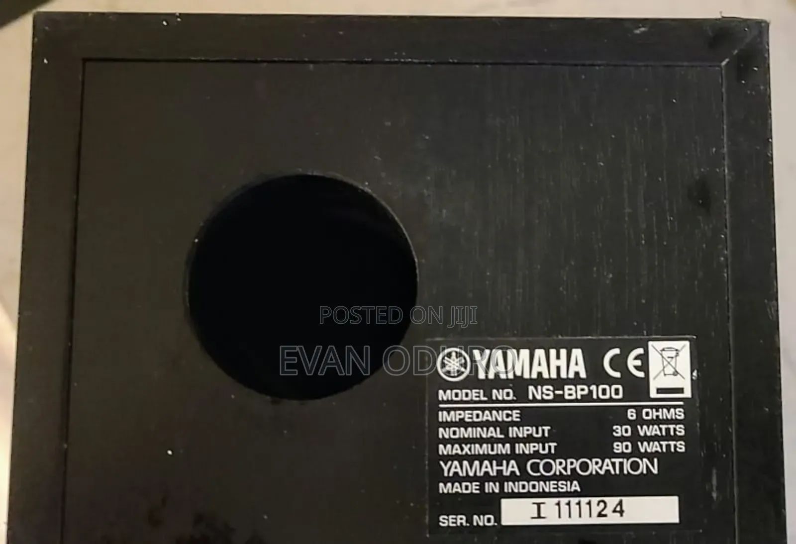 Yamaha Bookshelf Speaker With Good Sound Quality Very Clean